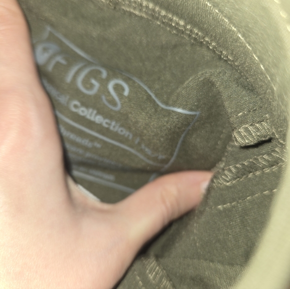 Figs Spruce - Picture 3 of 6